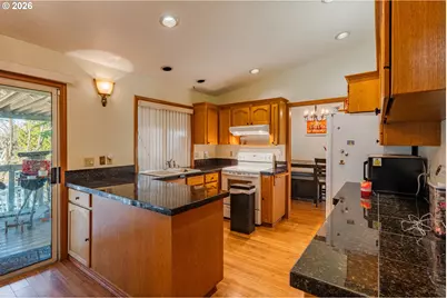 2811 NE 6th St, Gresham, OR 97030 - Photo 9