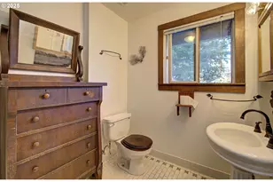 911 9th St, Oregon City, OR 97045 - Photo 15