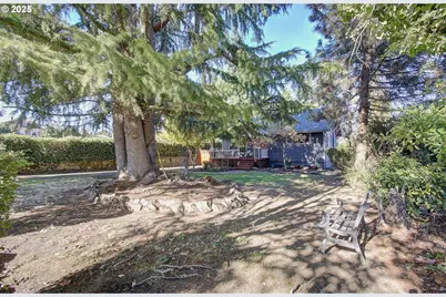 911 9th St, Oregon City, OR 97045 - Photo 31