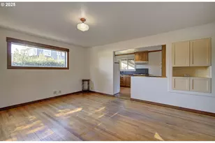 911 9th St, Oregon City, OR 97045 - Photo 7