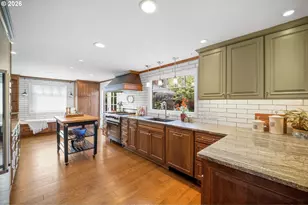 1375 Flintridge Ave, Eugene, OR 97401 - Photo 9