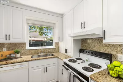 6811 NE Broadway, Portland, OR 97213 - Photo 11
