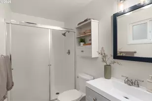 3958 NE Laura St, Hillsboro, OR 97124 - Photo 17