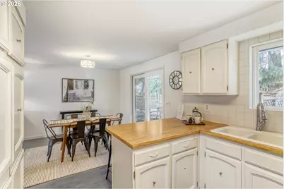 416 Ogden Dr, Oregon City, OR 97045 - Photo 9