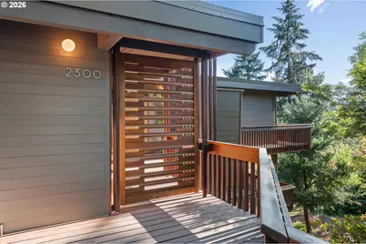 2300 Parkside Ln, Eugene, OR 97403 - Photo 3