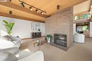 2300 Parkside Ln, Eugene, OR 97403 - Photo 21