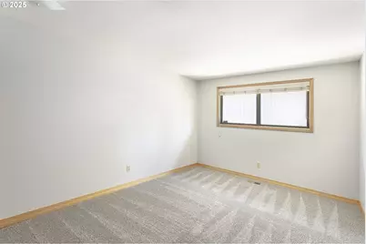 132 SE 214th Ave, Gresham, OR 97030 - Photo 21