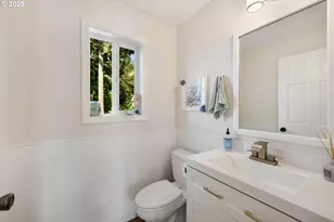 2402 Stephanie Ln, North Bend, OR 97459 - Photo 11