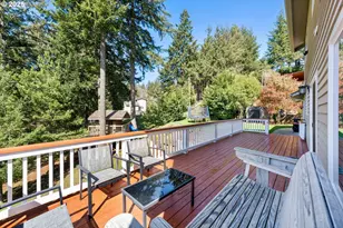 2402 Stephanie Ln, North Bend, OR 97459 - Photo 19