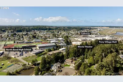 2402 Stephanie Ln, North Bend, OR 97459 - Photo 5