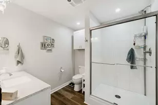 2402 Stephanie Ln, North Bend, OR 97459 - Photo 41