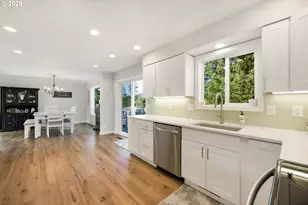 2402 Stephanie Ln, North Bend, OR 97459 - Photo 17