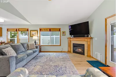 12807 NE 43rd Cir, Vancouver, WA 98682 - Photo 5