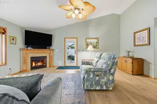 12807 NE 43rd Cir, Vancouver, WA 98682 - Photo 3