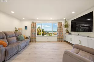 1258 Sonora Ave, Astoria, OR 97103 - Photo 9
