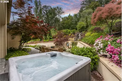 9004 SW Lancelot Ln, Portland, OR 97219 - Photo 39