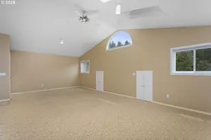 9004 SW Lancelot Ln, Portland, OR 97219 - Photo 35