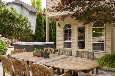9004 SW Lancelot Ln, Portland, OR 97219 - Photo 37
