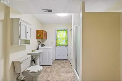 1485 SE 11th St, Gresham, OR 97080 - Photo 35