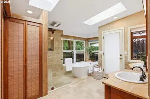 6164 SW Capitol Hwy, Portland, OR 97239 - Photo 13