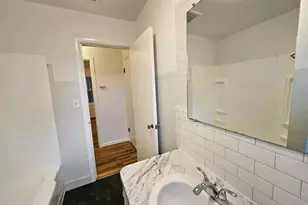 7102 N Interstate Ave, Portland, OR 97217 - Photo 25