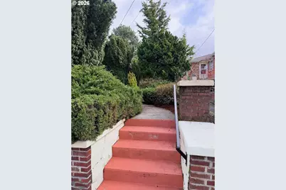 7102 N Interstate Ave, Portland, OR 97217 - Photo 17