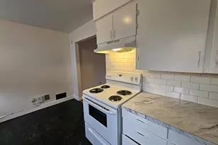 7102 N Interstate Ave, Portland, OR 97217 - Photo 23