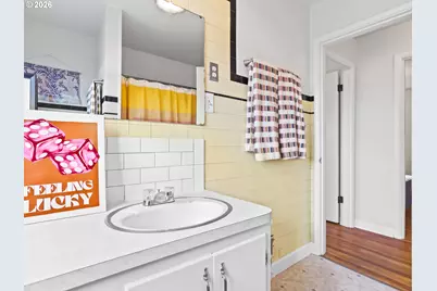 7102 N Interstate Ave, Portland, OR 97217 - Photo 15