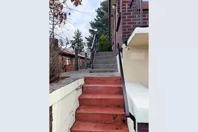 7102 N Interstate Ave, Portland, OR 97217 - Photo 3