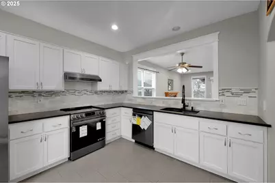 1280 Reding Ave, Eugene, OR 97402 - Photo 5