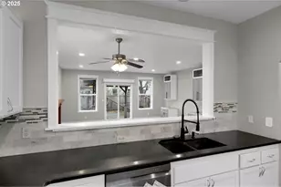 1280 Reding Ave, Eugene, OR 97402 - Photo 13