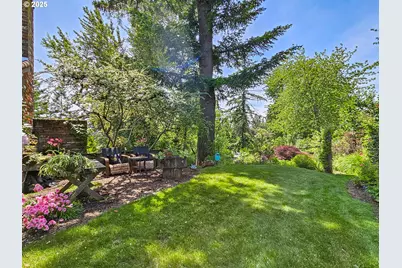 10059 SW 57th Pl, Portland, OR 97219 - Photo 45