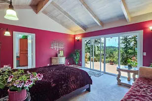 10059 SW 57th Pl, Portland, OR 97219 - Photo 9