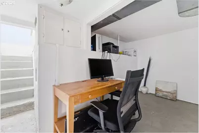 2725 SE 87th Ave, Portland, OR 97266 - Photo 21