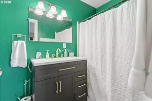 2725 SE 87th Ave, Portland, OR 97266 - Photo 19