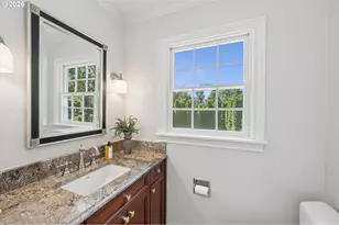 5120 SW Santa Monica Ct, Portland, OR 97221 - Photo 19