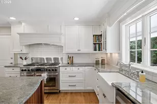 5120 SW Santa Monica Ct, Portland, OR 97221 - Photo 15