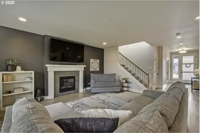 1004 NE 17th Ave, Canby, OR 97013 - Photo 13