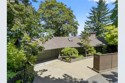2850 SW Fairmount Blvd, Portland, OR 97239 - Photo 1
