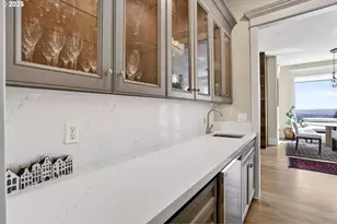 9742 NW Skyline Heights Dr, Portland, OR 97229 - Photo 19