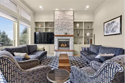 9742 NW Skyline Heights Dr, Portland, OR 97229 - Photo 11