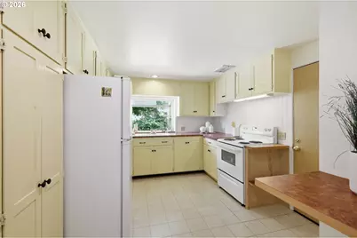 3025 Harris St, Eugene, OR 97405 - Photo 15