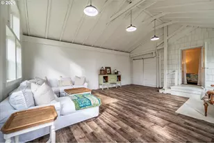 770 9th St SE, Bandon, OR 97411 - Photo 29