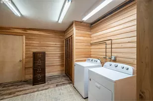 770 9th St SE, Bandon, OR 97411 - Photo 39