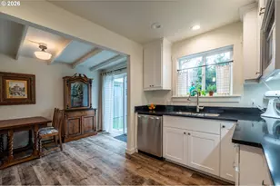 770 9th St SE, Bandon, OR 97411 - Photo 17