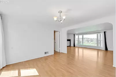 26900 Crow Rd, Eugene, OR 97402 - Photo 19