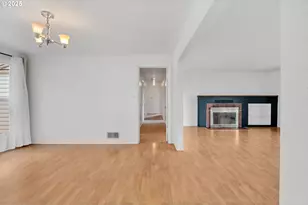 26900 Crow Rd, Eugene, OR 97402 - Photo 17