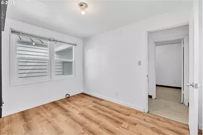 26900 Crow Rd, Eugene, OR 97402 - Photo 27