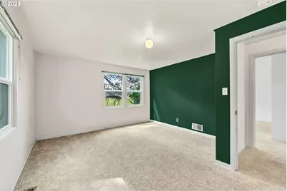 26900 Crow Rd, Eugene, OR 97402 - Photo 33