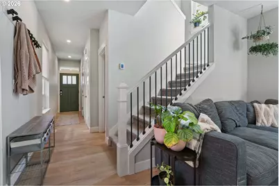 8971 N Drummond Ave, Portland, OR 97217 - Photo 3